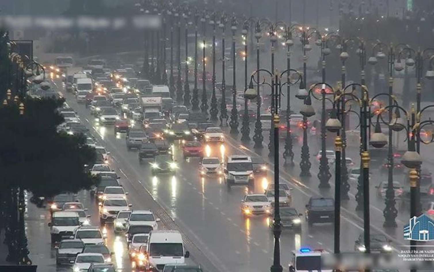 Yağışlı hava bu yollarda tıxac yaratdı - SİYAHI 