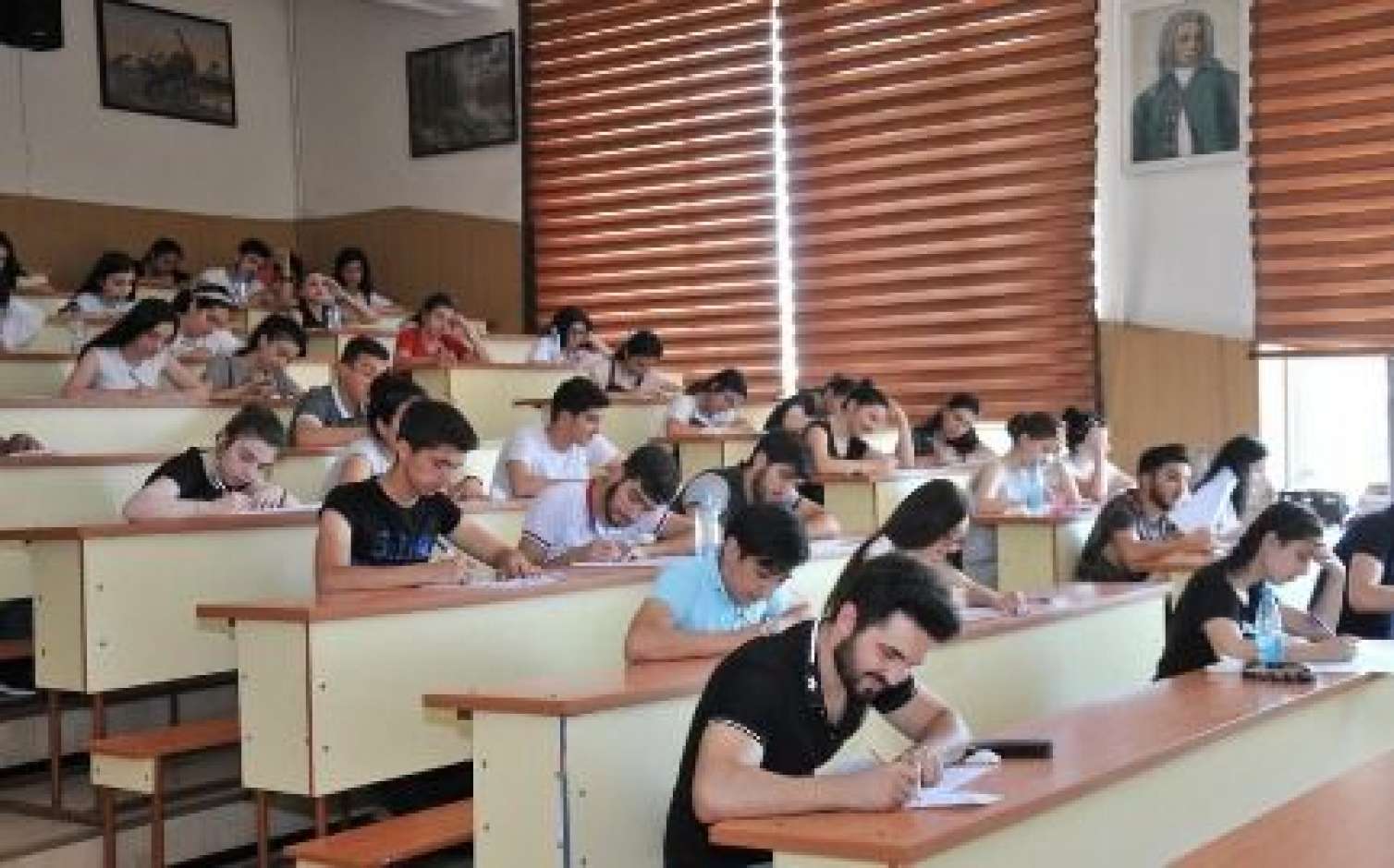 7 yeni ixtisas yaradıldı - 10 ixtisasın adı dəyişdirildi 