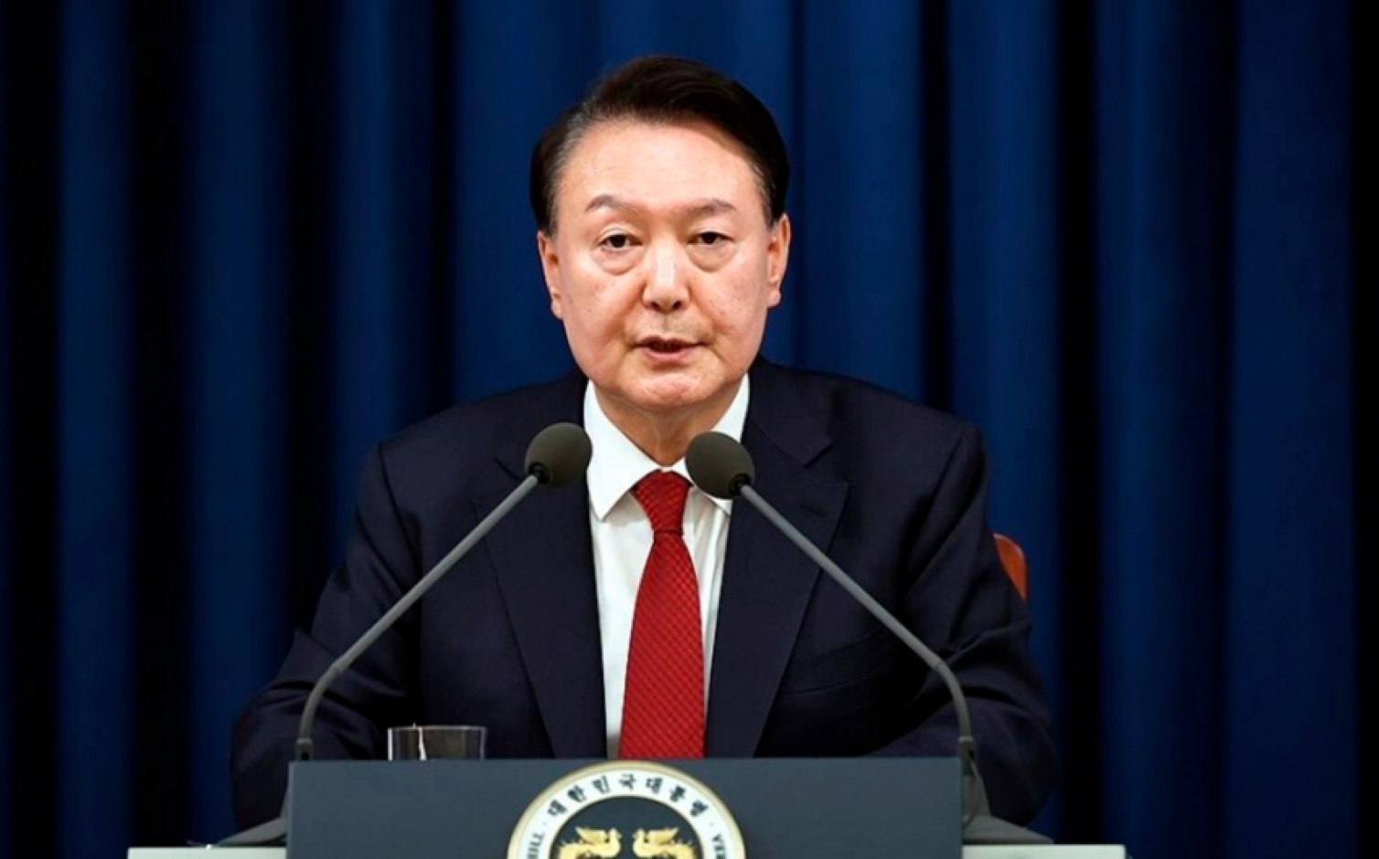 Cənubi Koreya Prezidenti hərbi vəziyyəti ləğv etdi 