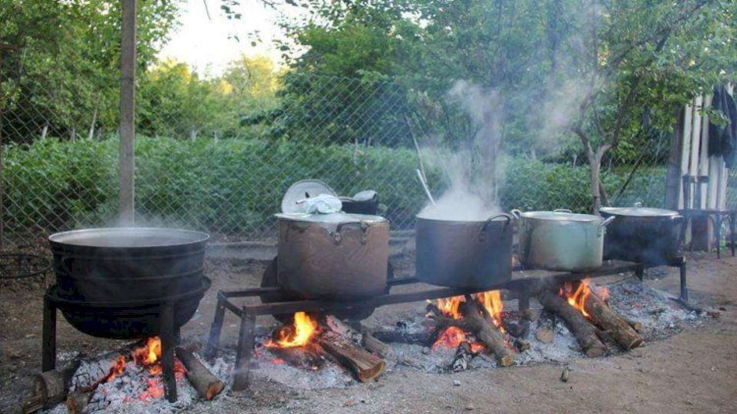 Naxçıvanda plov qazanına düşən Fəridi Türkiyəyə apardılar 