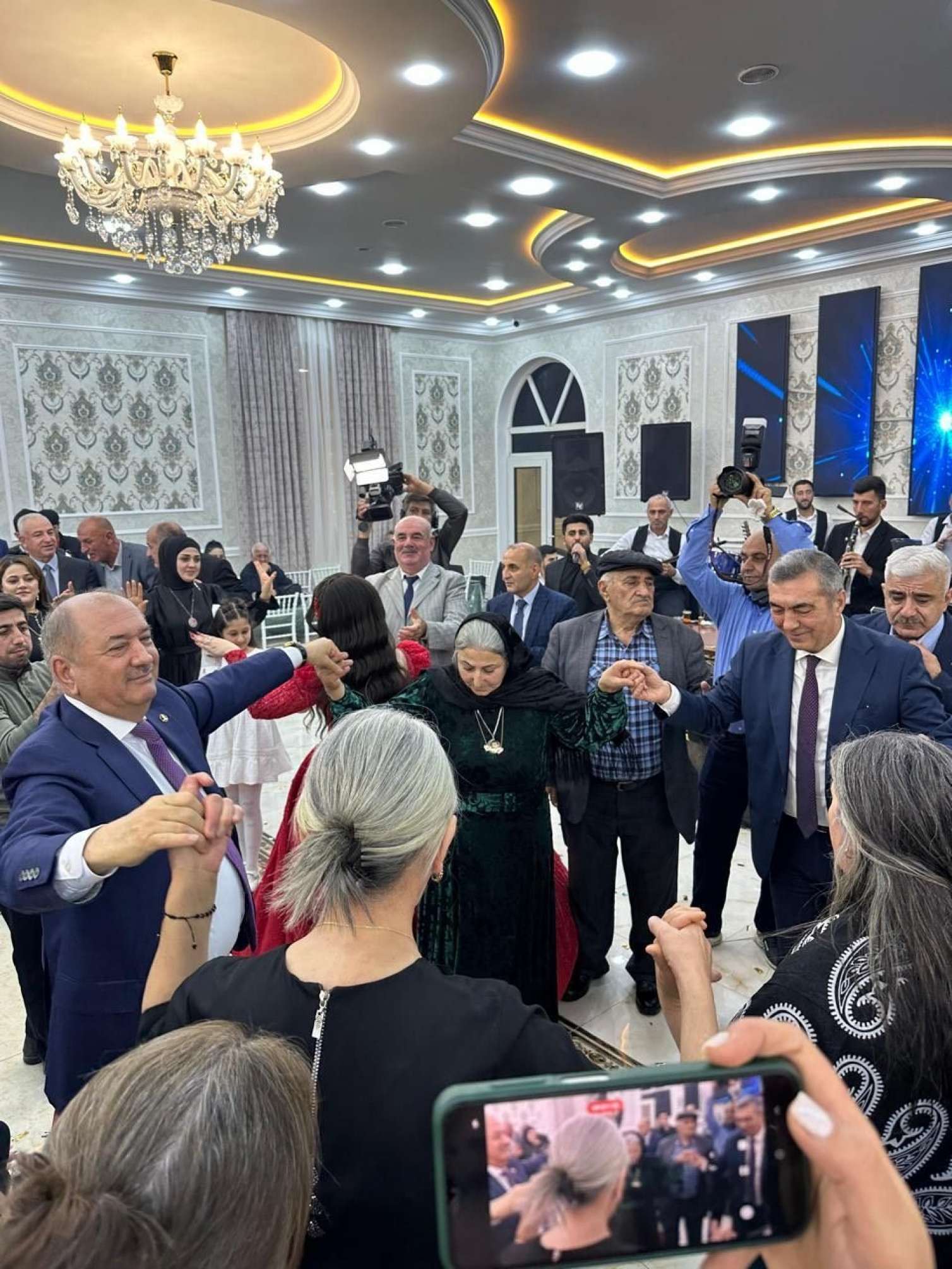 Şəhid qardaşı şəhid bacısı ilə evləndi - FOTO 