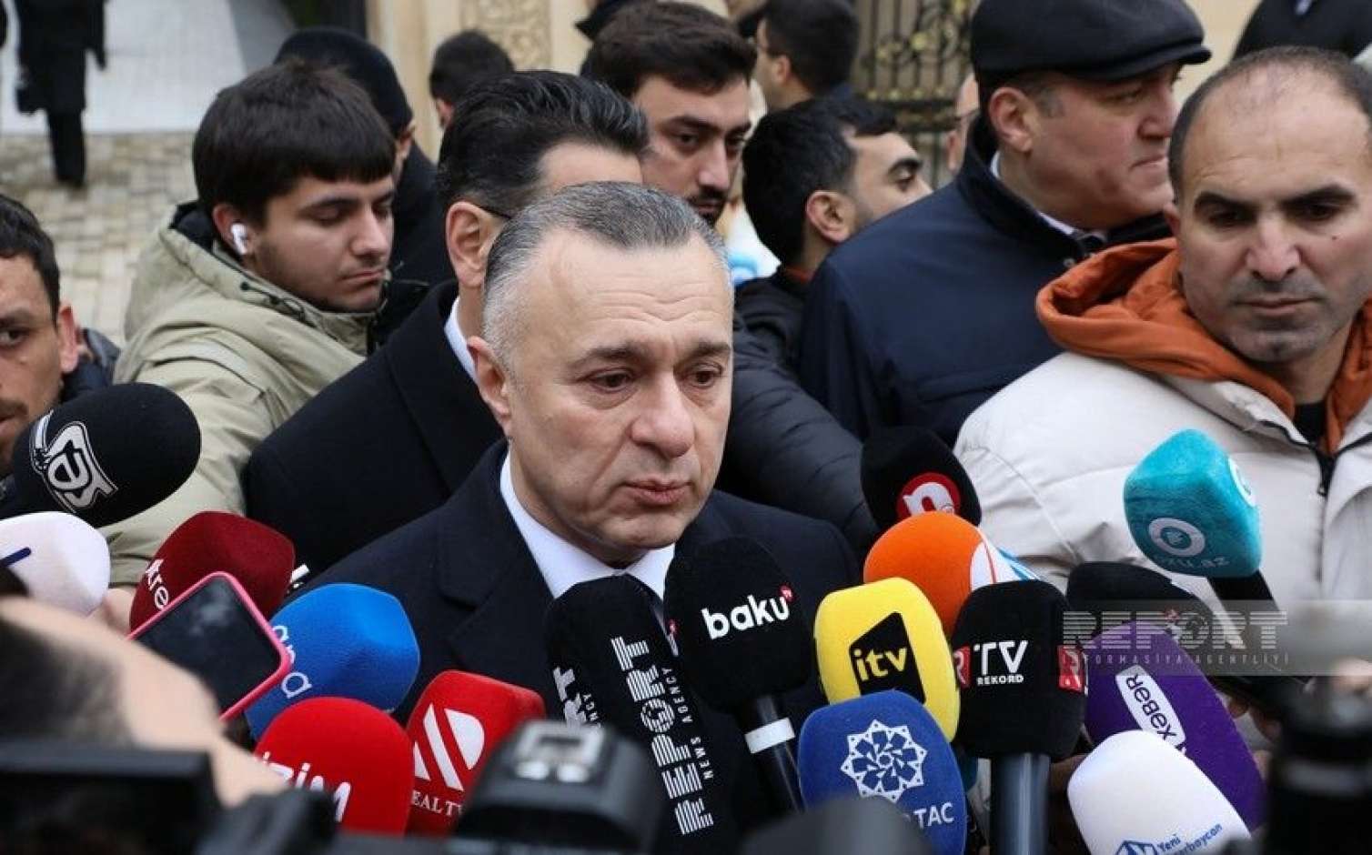 Səhiyyə nazirindən plastik əməliyyatlarla bağlı ÇAĞRIŞ 
