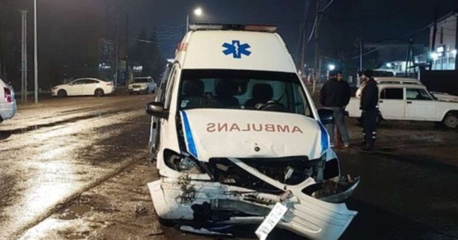 Təcili yardım maşınında qəzaya düşən xəstə VƏFAT ETDİ 