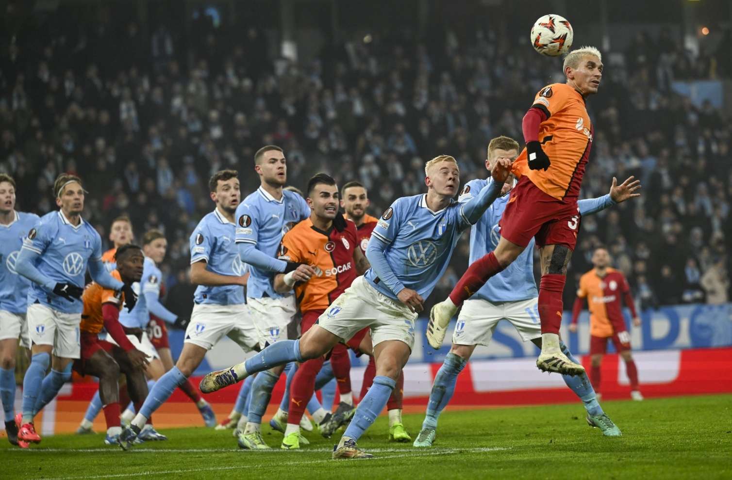 "Qarabağ" və "Beşiktaş" uduzdu, "Qalatasaray" bərabərə qaldı - GECƏNİN OYUNLARI 