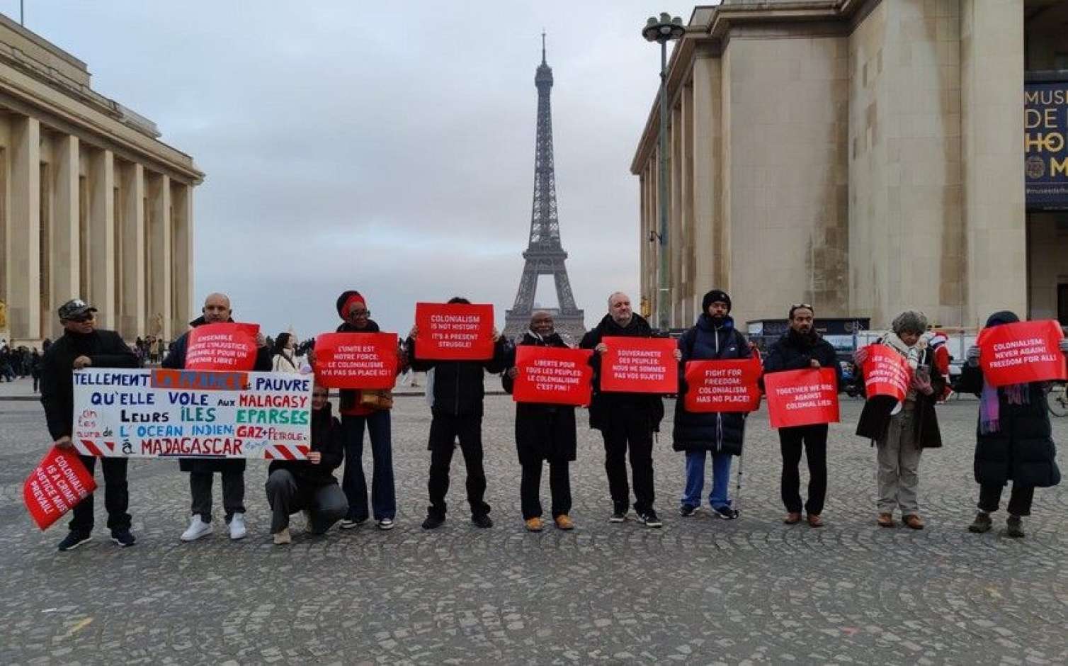 Parisdə Fransa əsarətinə qarşı AKSİYA - FOTO 