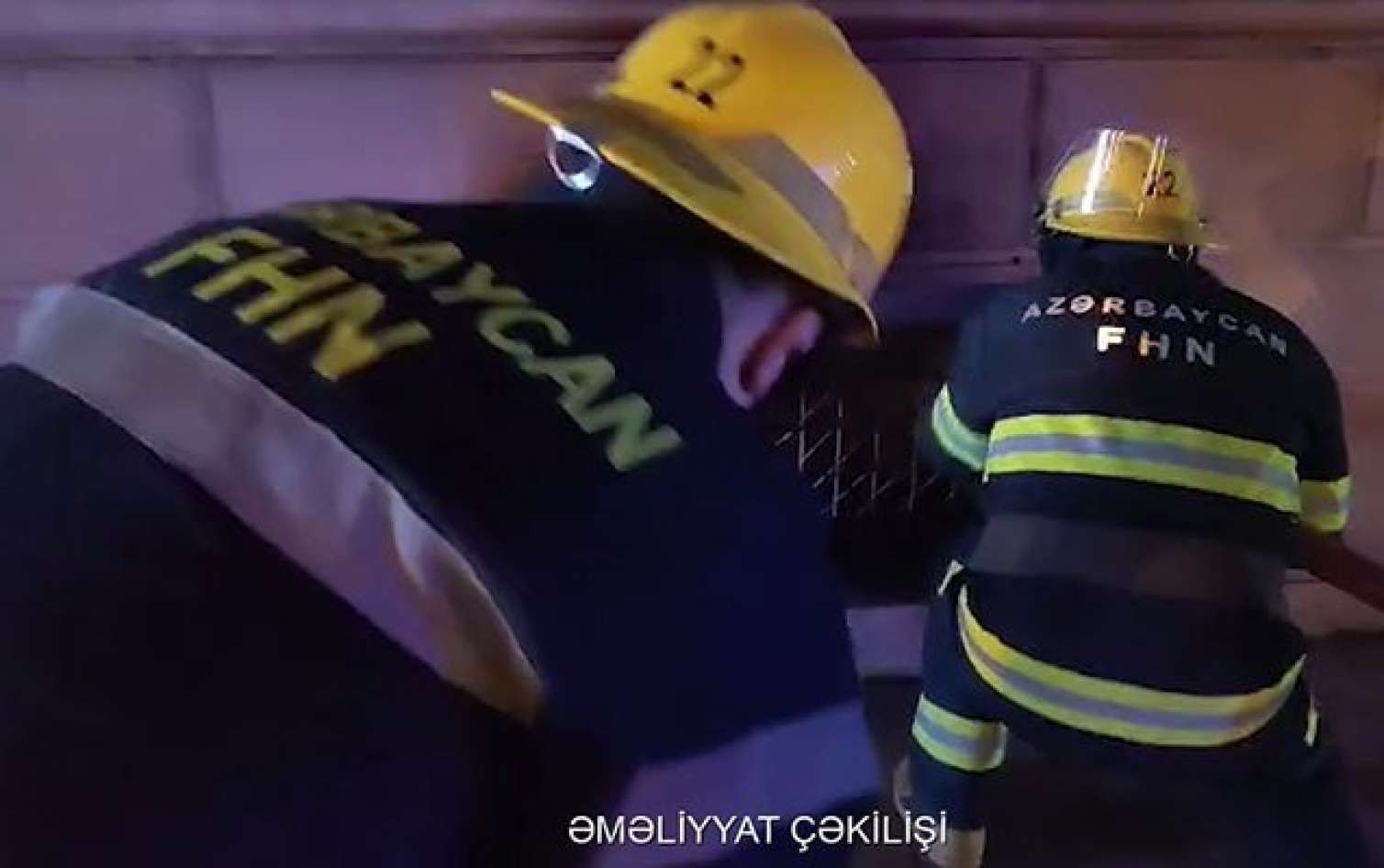 Sumqayıtda yaşayış binasında yanğın söndürüldü - YENİLƏNİB 