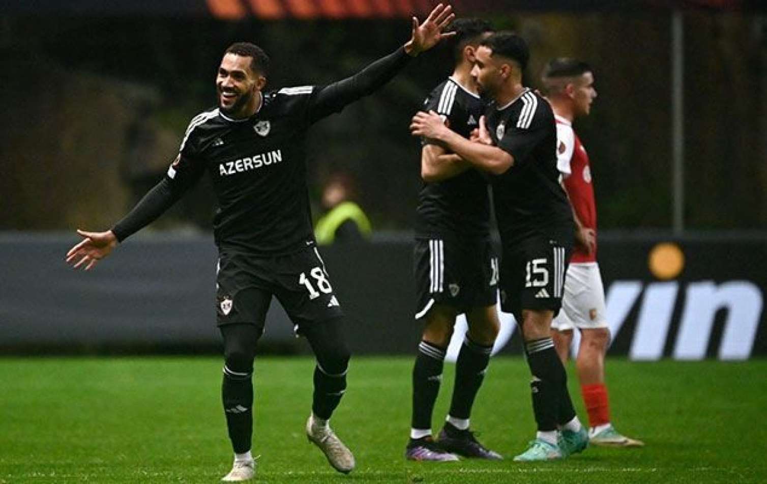 “Sevilya” “Qarabağ”ın futbolçusunu istəyir 