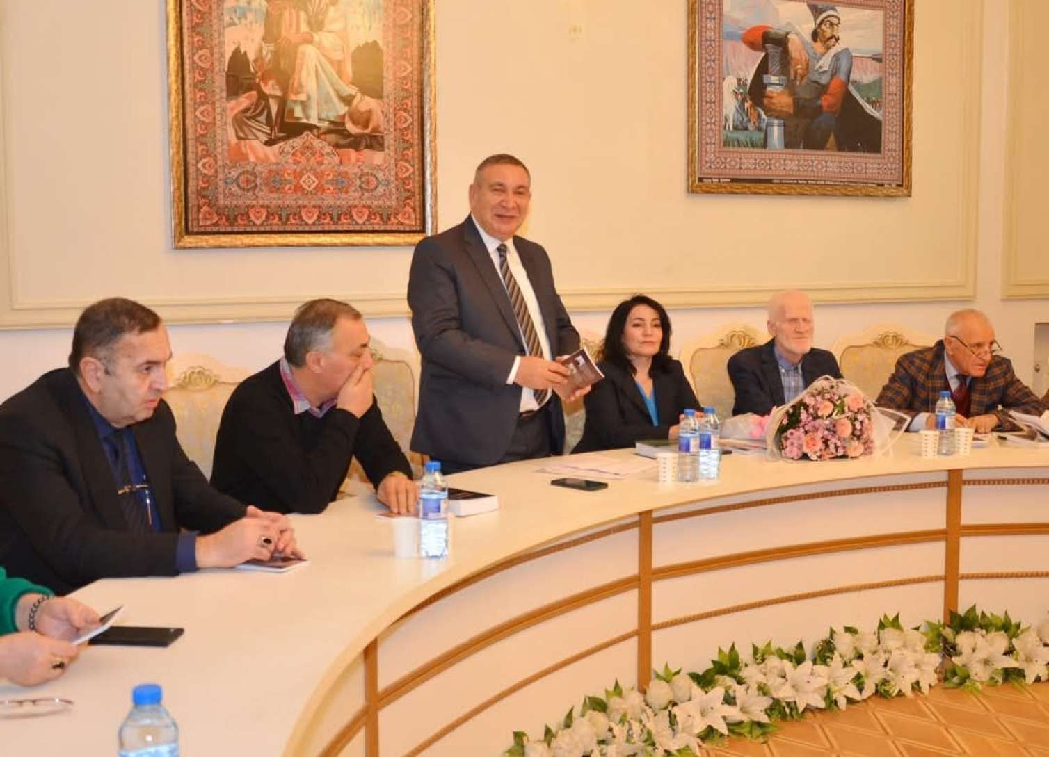Giya Raçtaxaşviliyə həsr olunan kitab təqdim olundu - FOTO 