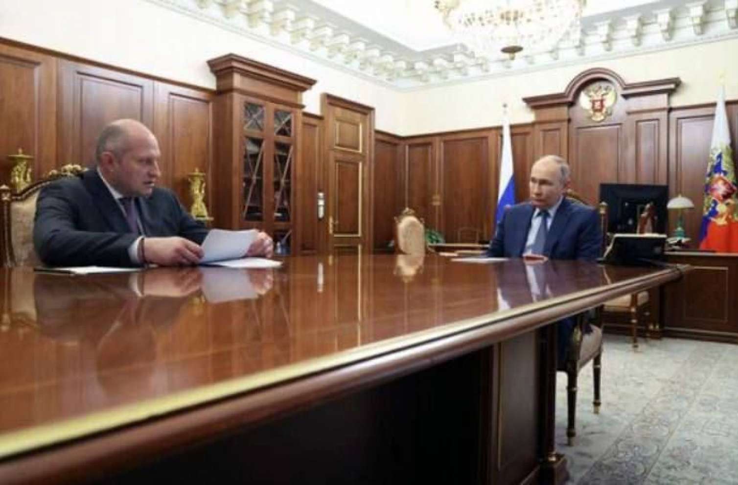 Putin nazirlə təyyarə qəzasını müzakirə etdi 