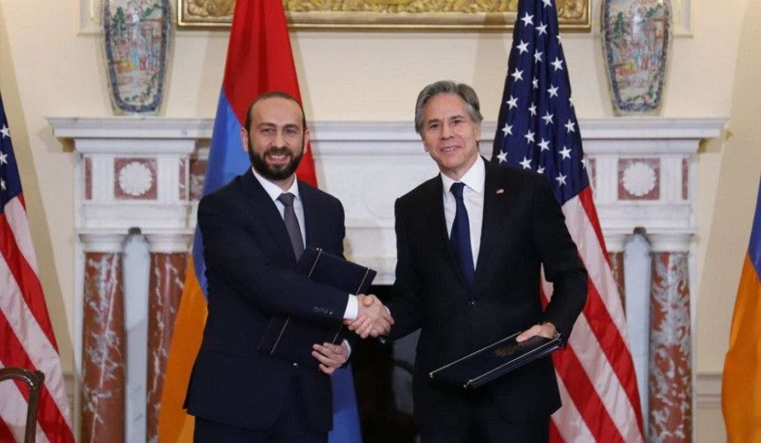 "İrəvanın ABŞ-la sazişinə çevik reaksiya verməliyik" - Politoloq 