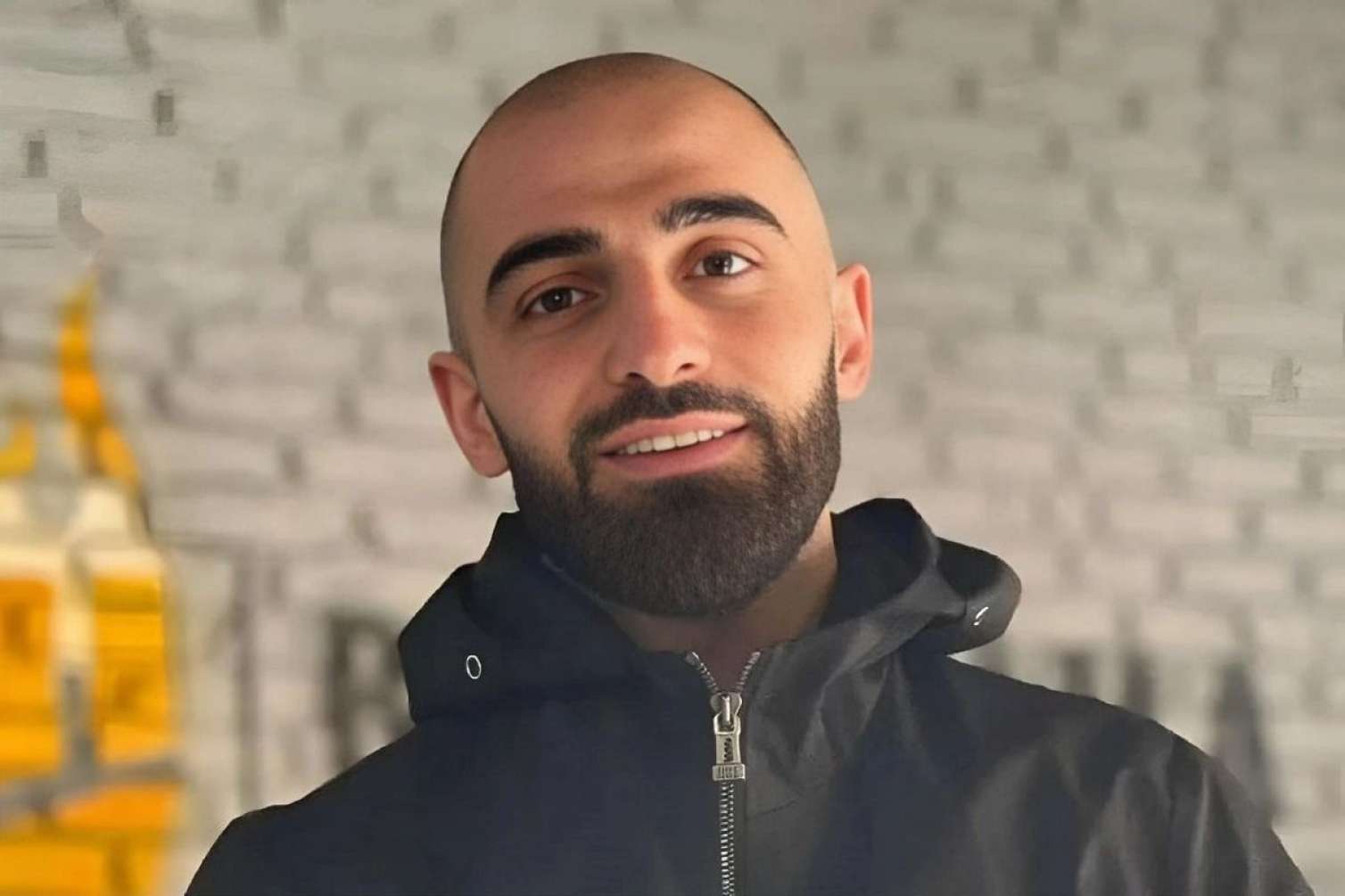 "TikTok" videosuna görə boks məşqçisinin çənəsini sındırdılar 