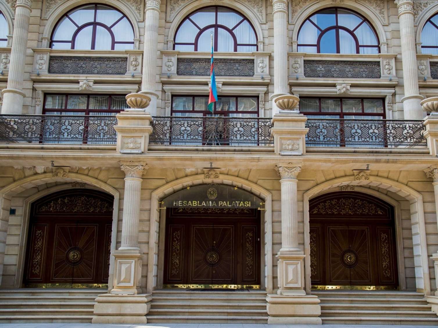 Hesablama Palatası bu ali məktəblə bağlı nöqsanlar AŞKARLADI 
