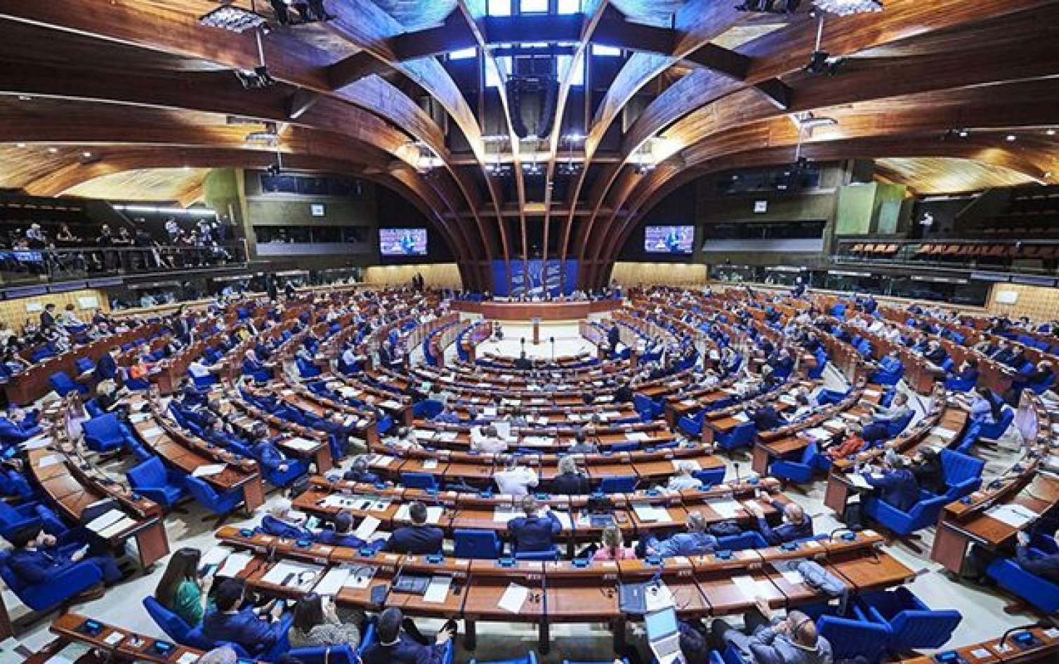 Gürcüstan AŞPA-dakı nümayəndə heyətini geri çağırdı 