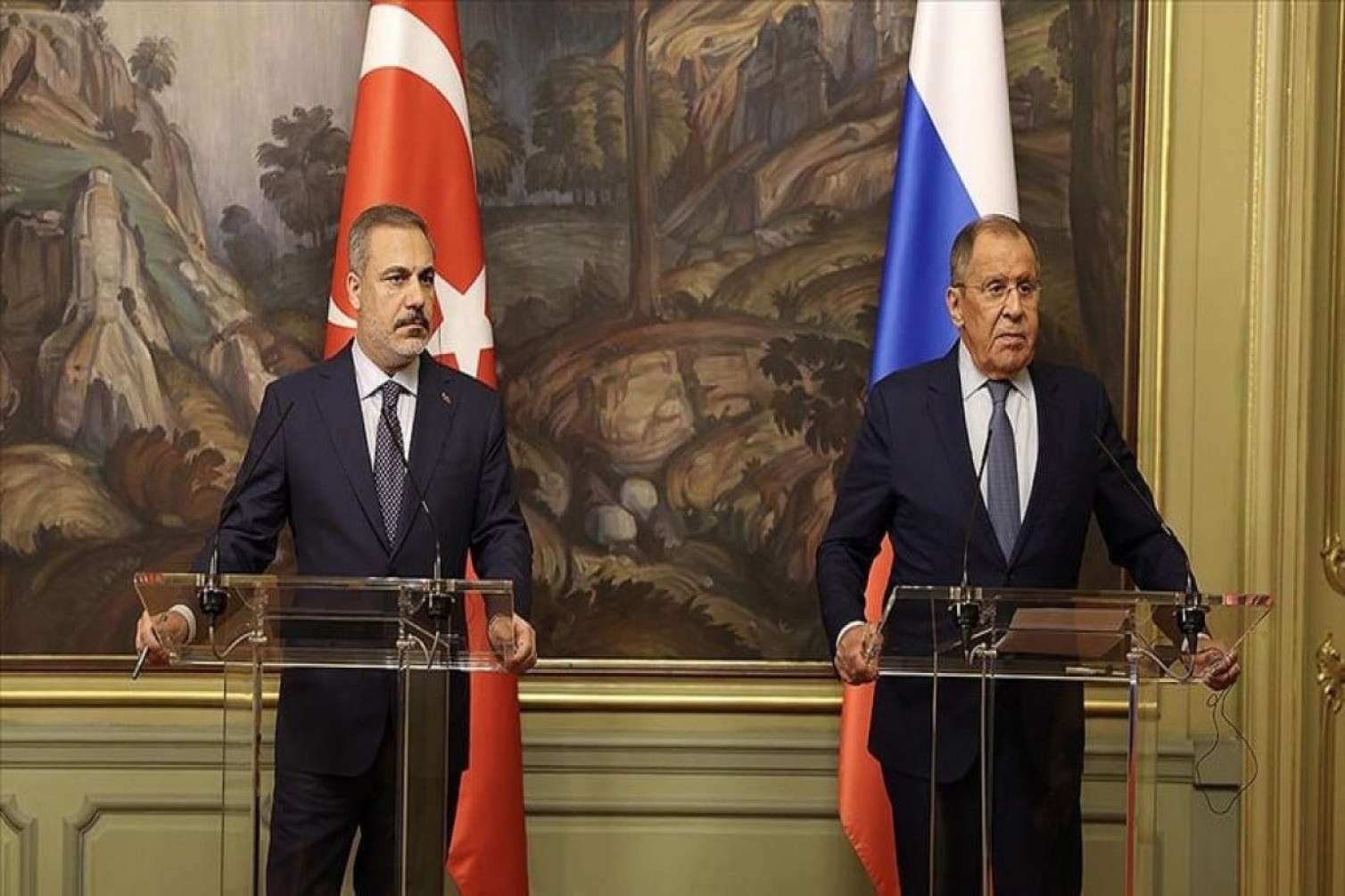 Fidan Lavrovla Ukrayna və Suriyanı müzakirə edib 