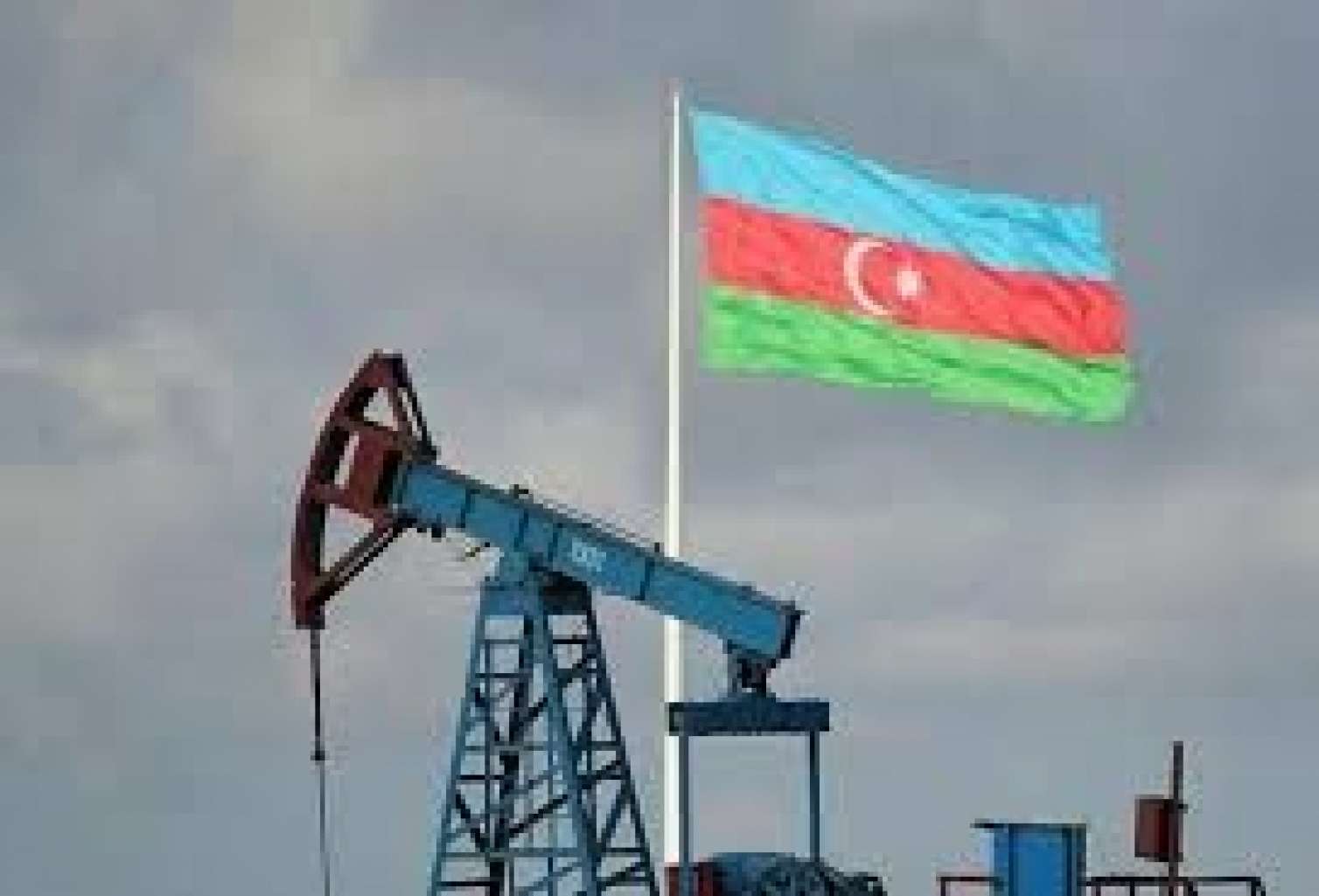 Azərbaycan nefti ucuzlaşdı 
