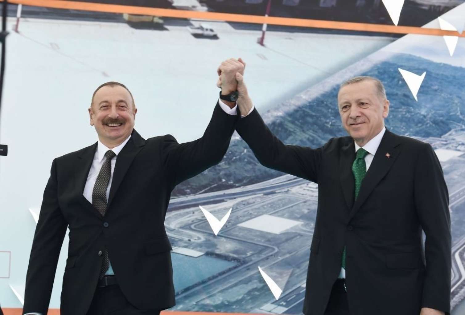 Yeni dünya düzəni: Azərbaycan və Türkiyə nə etməlidir? - TƏHLİL 