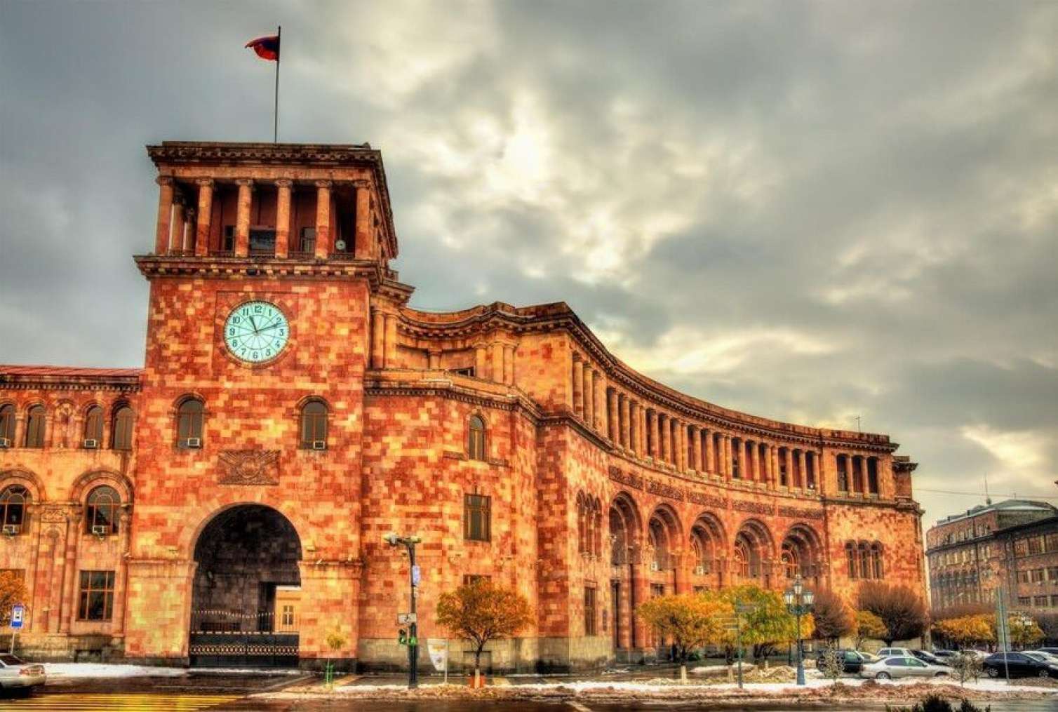 "Ermənistanın məqsədi rəmzi sülh müqaviləsi imzalamaqdır" - Rasim Musabəyov 