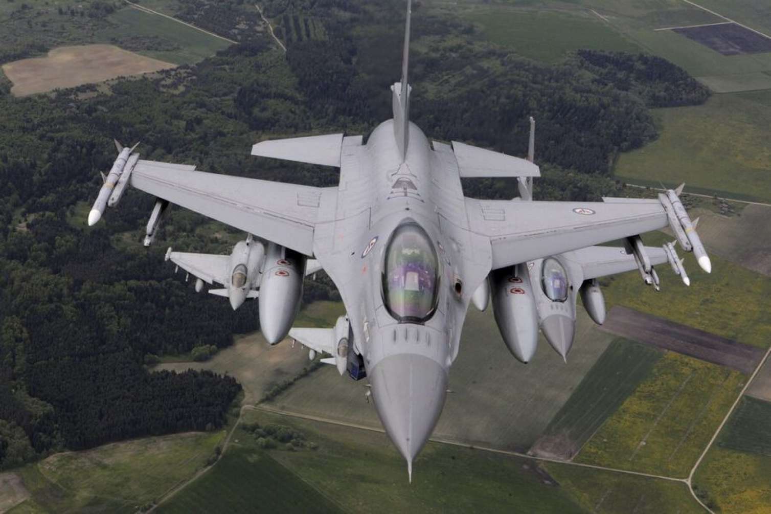 Ukraynanın F-16 qırıcısı vurulub?  