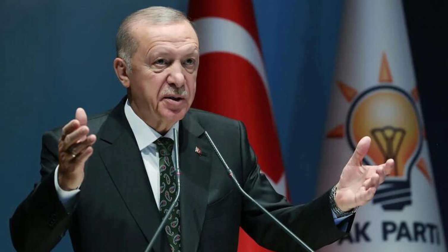 Ərdoğan: "CHP bələdiyyələrindəki korrupsiya Braziliya seriallarından daha çox material verərdi" 