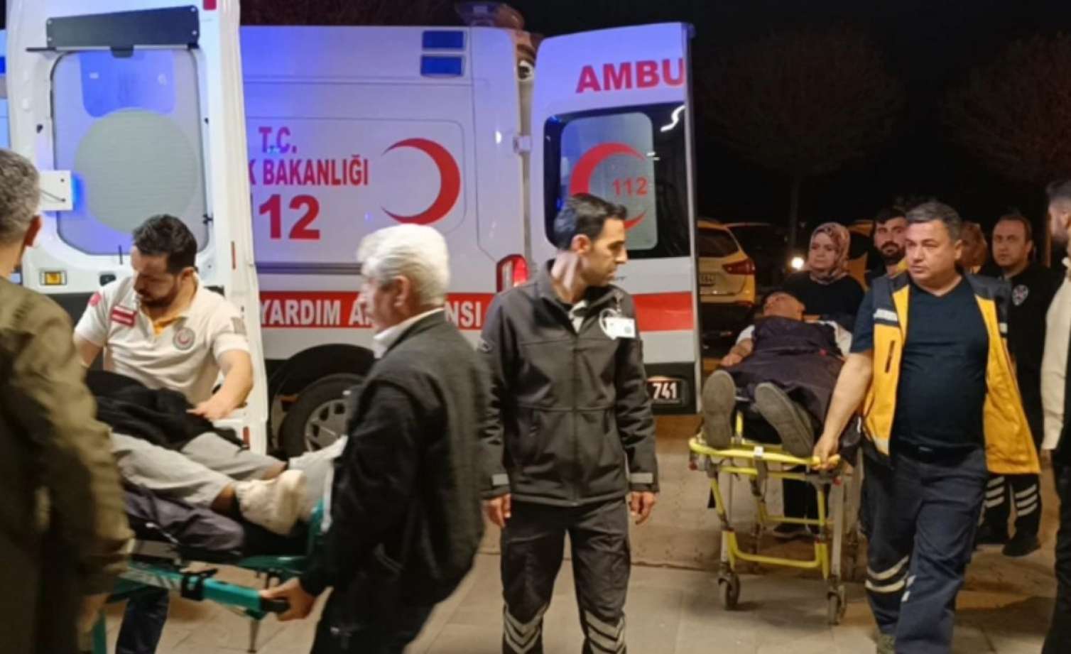 Toyda kütləvi dava zamanı 9 nəfər bıçaqlandı 