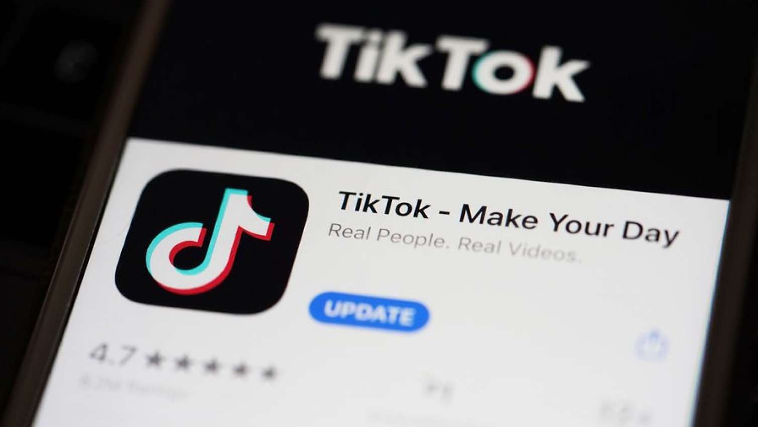 TikTok məlumat sızmasına görə 500 milyon avro cərimələnəcək 