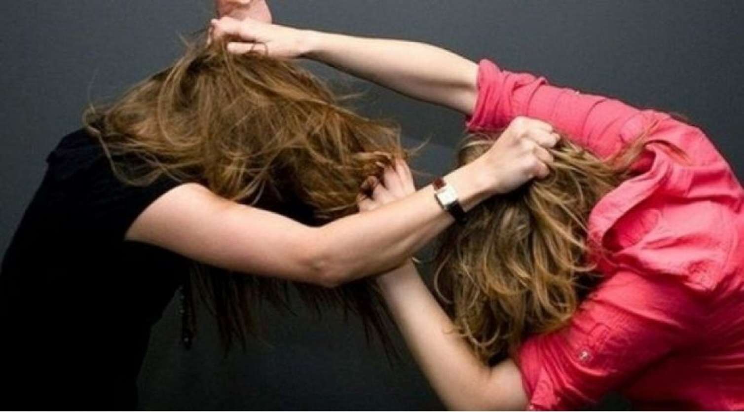 Gəlini döyən qayınana, qayınata və baldız cərimələndi – Məbləğ 