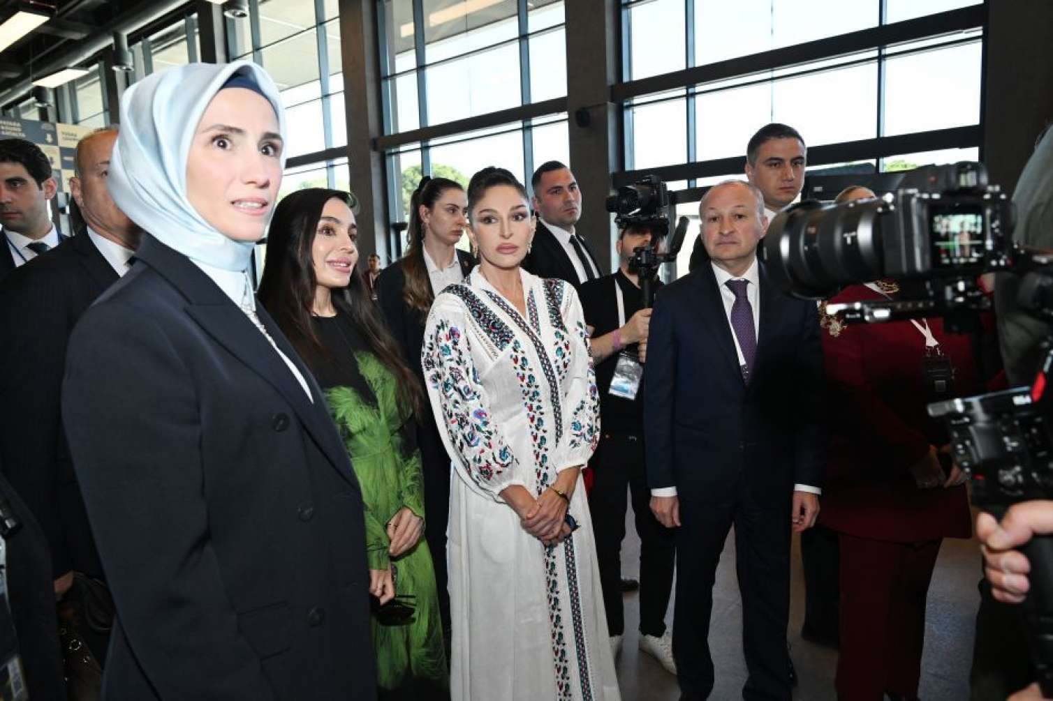 Mehriban Əliyeva Antalyada panel iclasında - FOTOLAR  