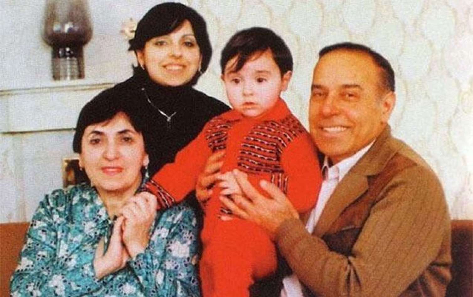 “Anamın 40 ildir yanımda olmadığına inanmaq çox çətindir” - Foto 