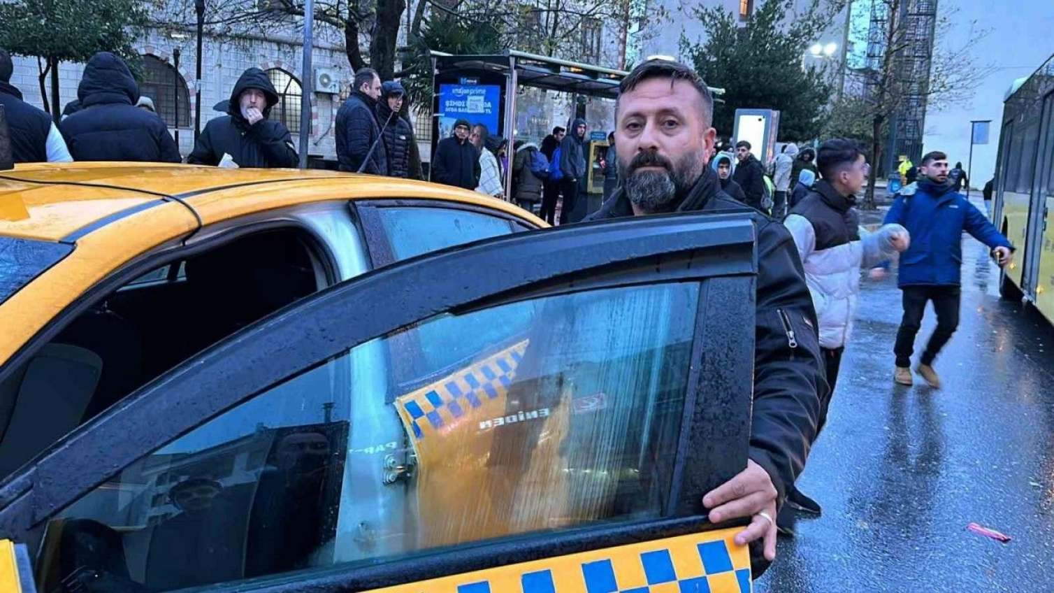 Bakıda taksilərdə gediş haqqı qalxdı 