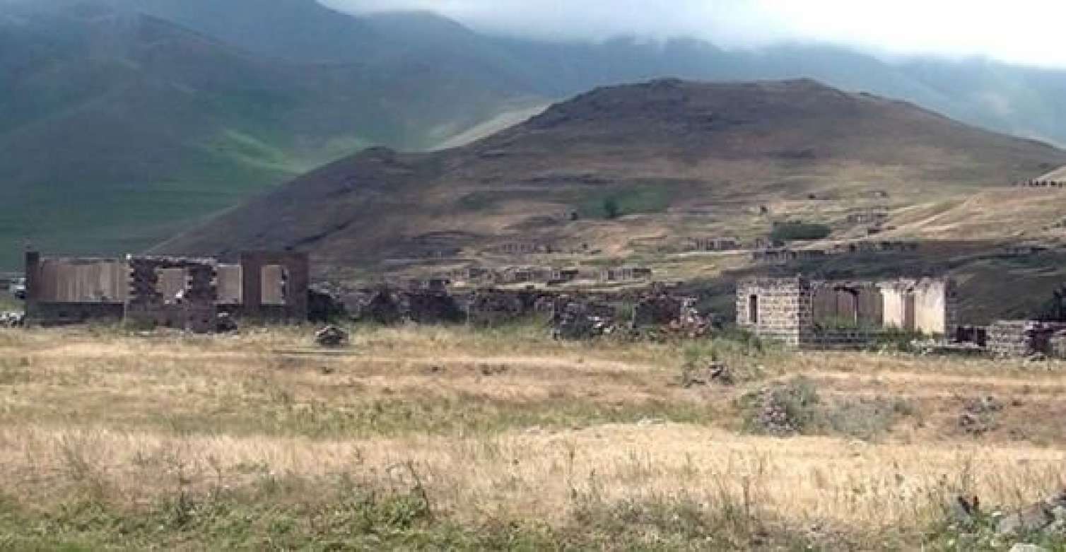 Başlıbel qətliamından 32 il ötür 