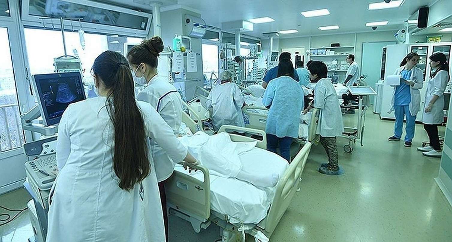 Sumqayıtda kütləvi zəhərlənmə - 19 nəfər xəstəxanalıq oldu 