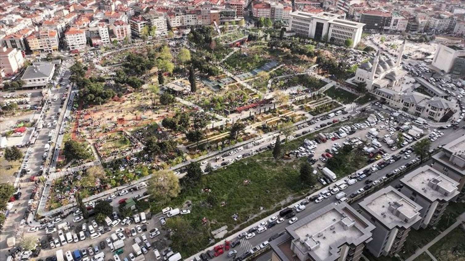 Türkiyədə zəlzələdə xəsarət alanların sayı: 240 nəfər 