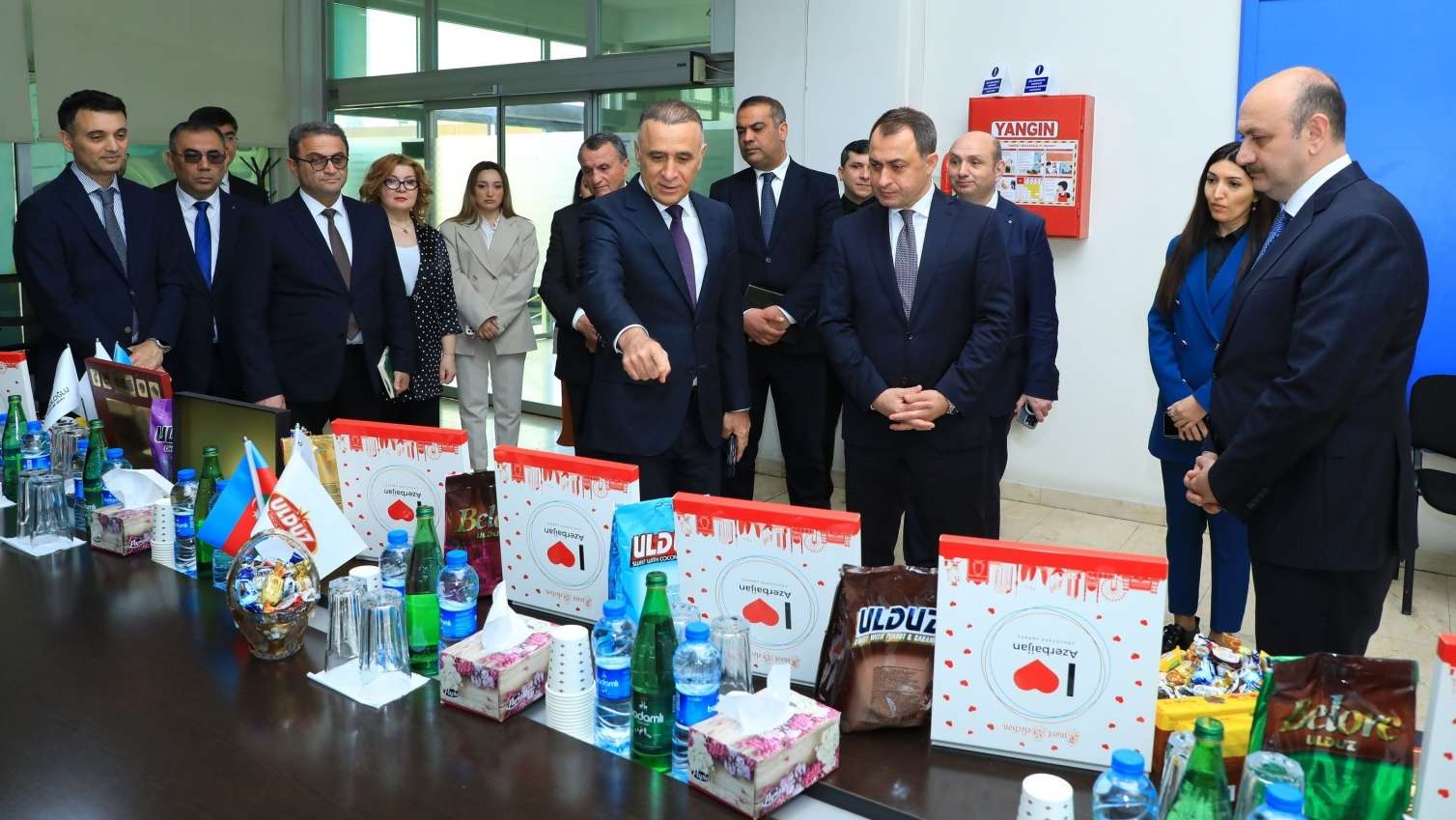 İcra başçısı "Ulduz" şokolad fabrikini ziyarət etdi - FOTOLAR 