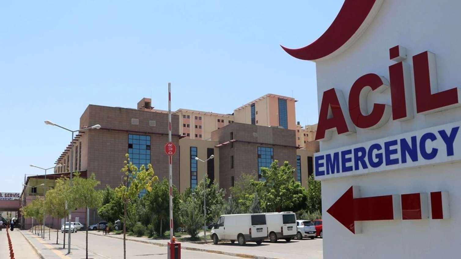 53 şagird qidadan zəhərləndi 