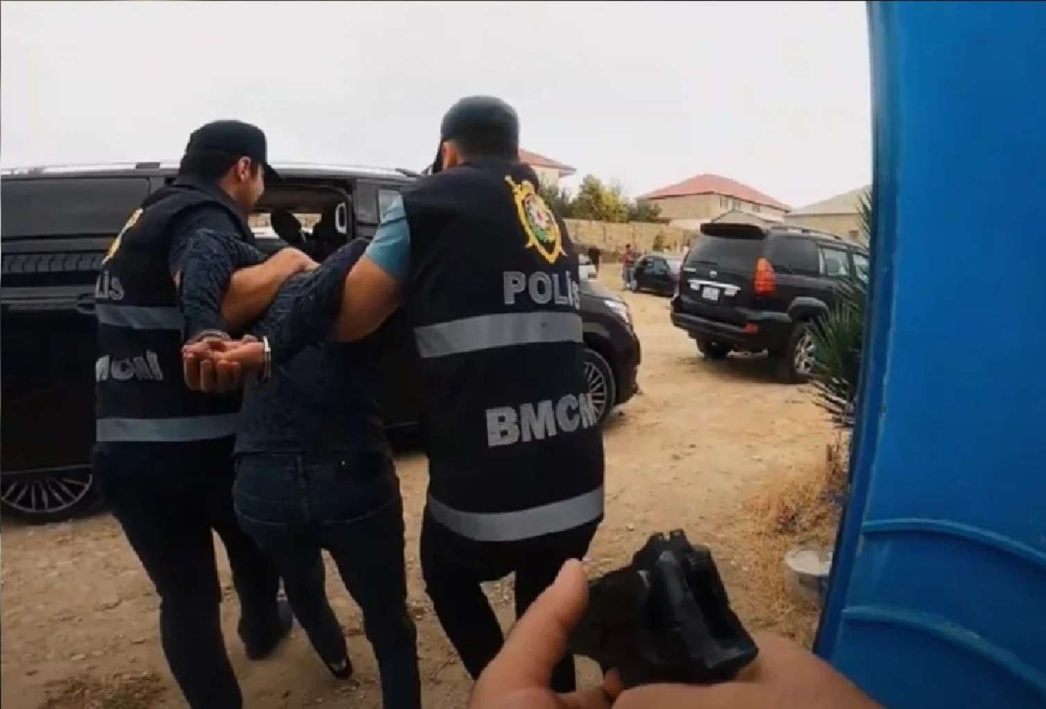 Polis əməliyyat keçirdi - 60 nəfər saxlanıldı