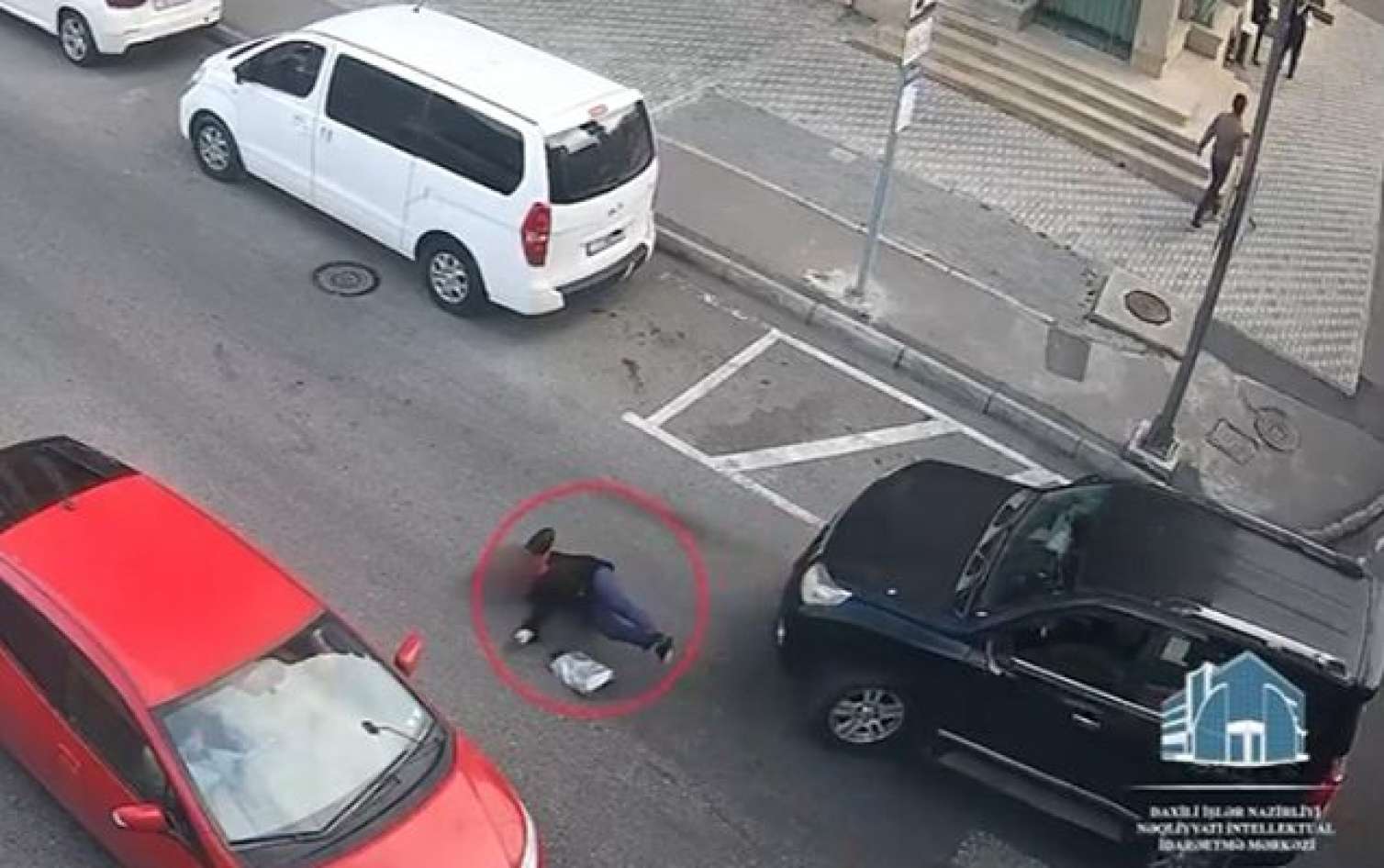 Qadağan edilmiş yerdən yolu keçməyin nəticələri -  VİDEO