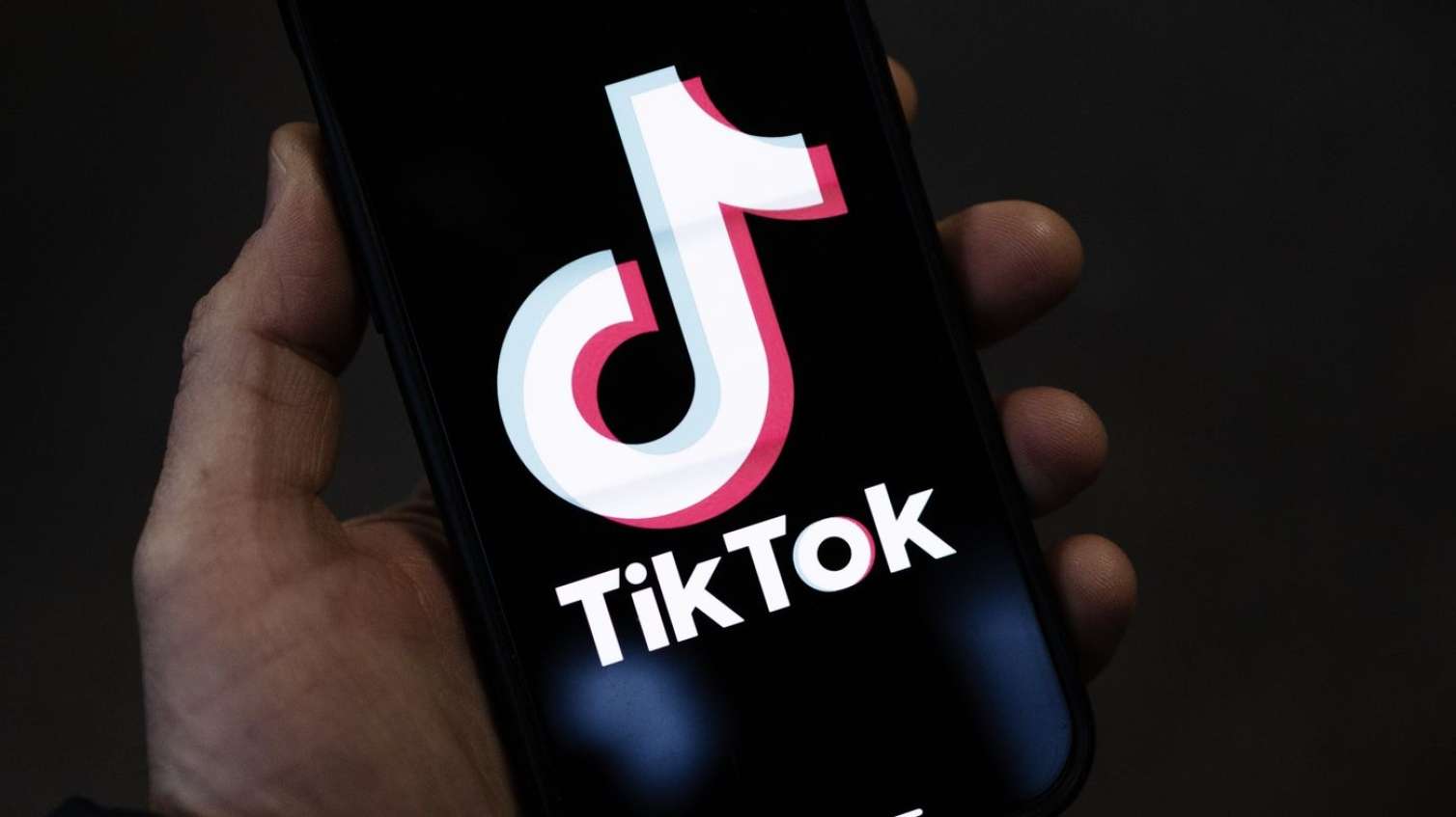 Azərbaycanda müəllimlər "TikTok"da YARIŞACAQLAR