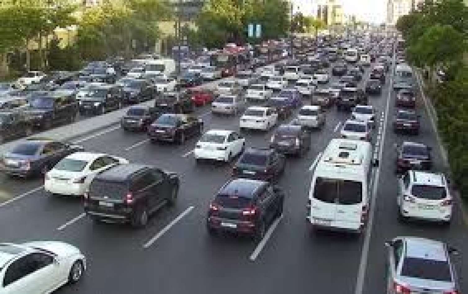 Hansı yollarda tıxac var? 