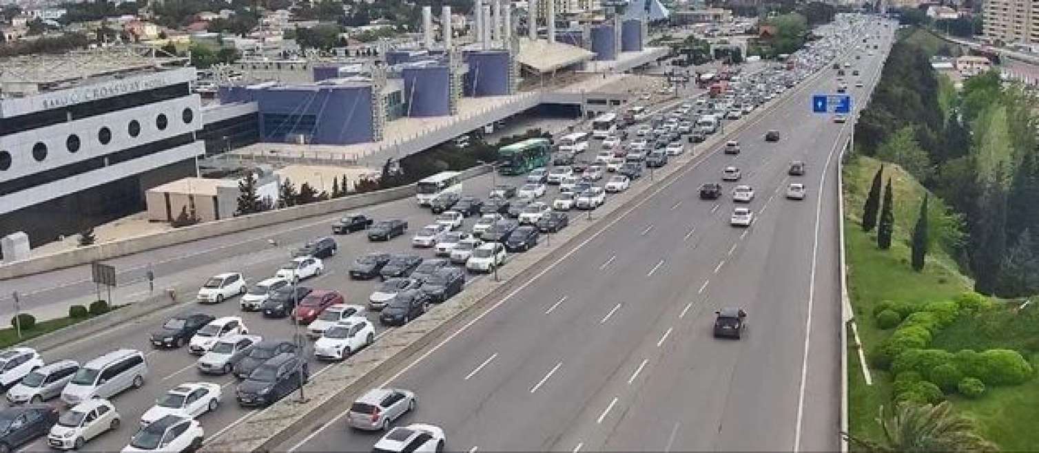 Hansı yollarda tıxac var? - SİYAHI