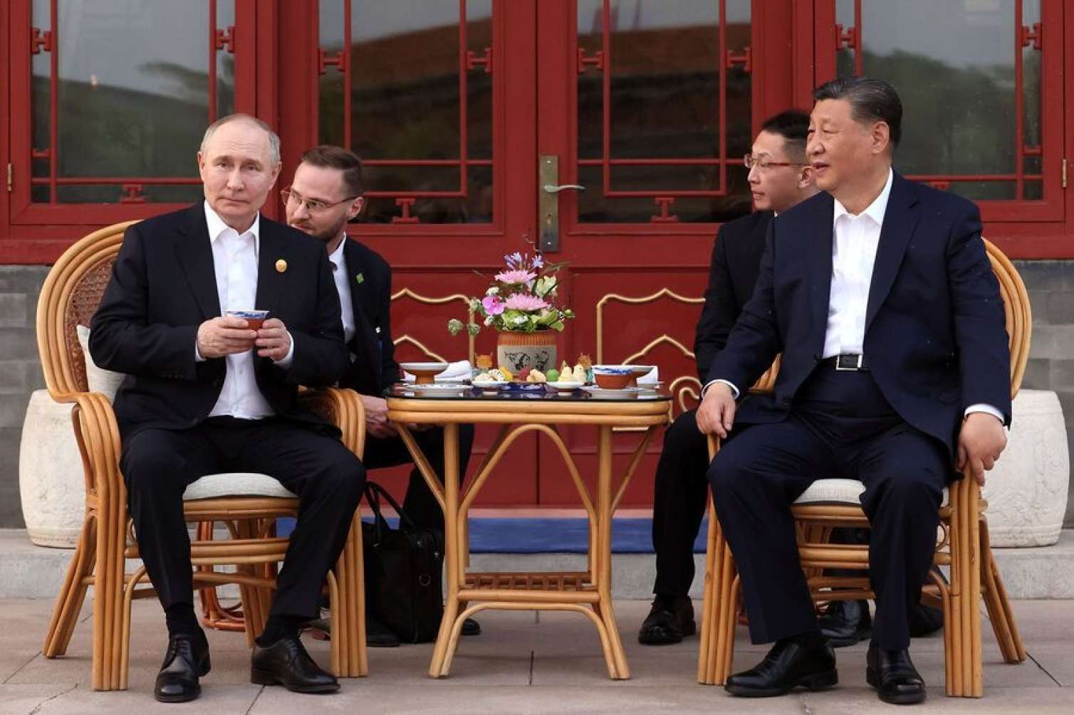  Putin Cinpinlə çinsayağı çay içdi -  FOTO  