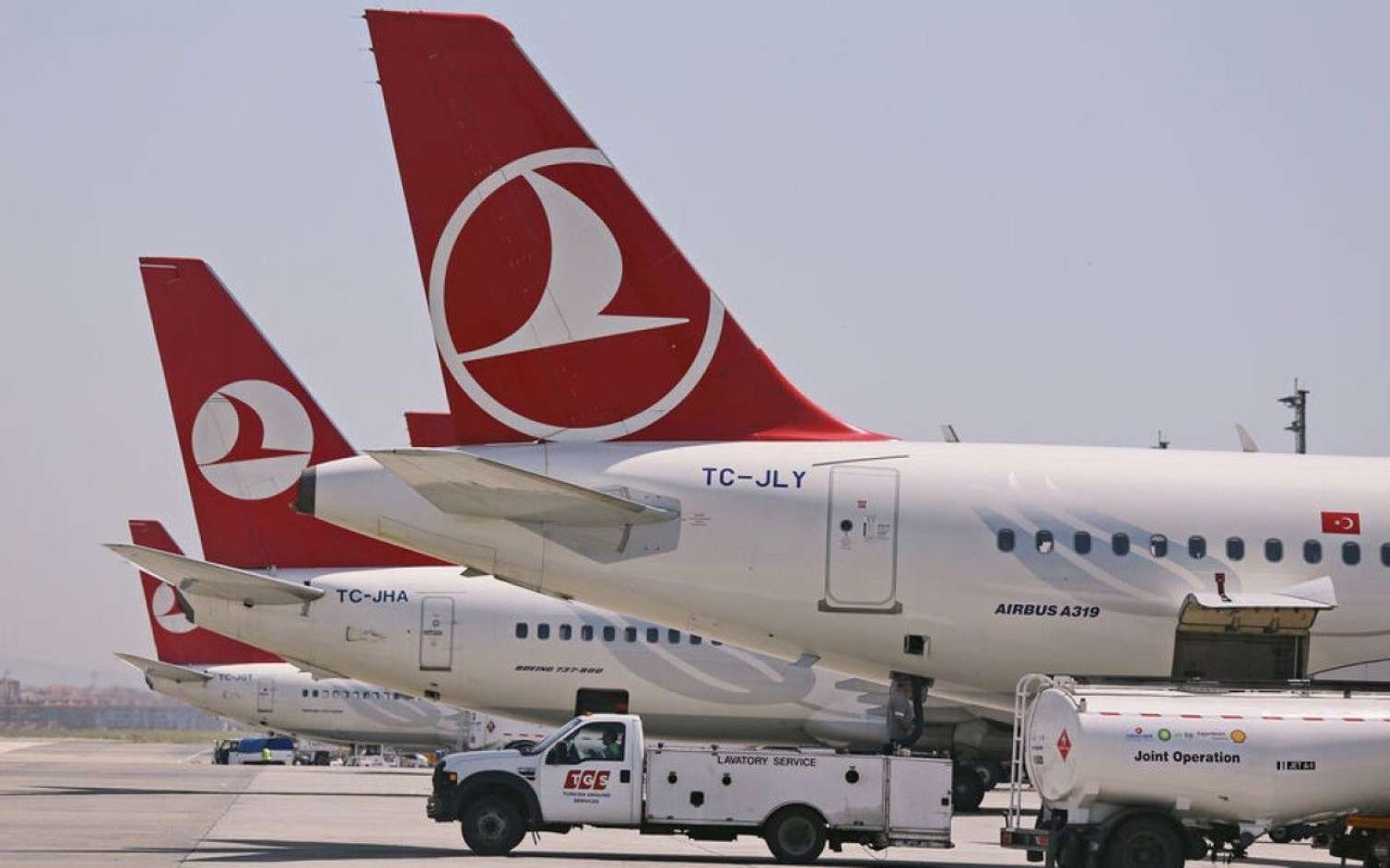 Türkiyə Rusiya ilə uçuşları bərpa edir 