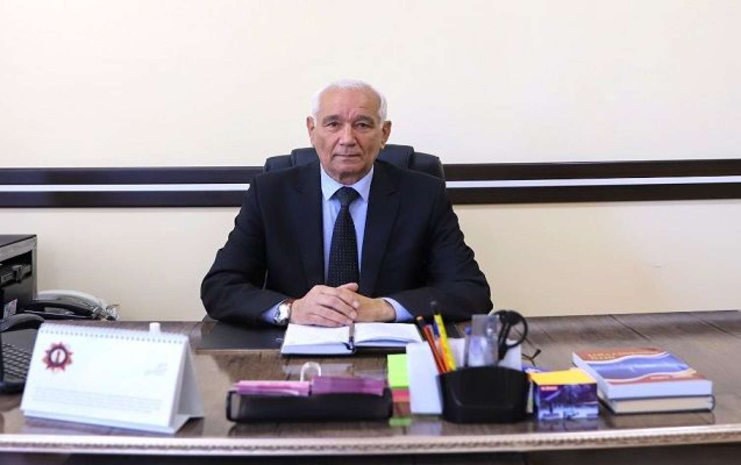 Universitet müəllimi vəfat ETDİ 