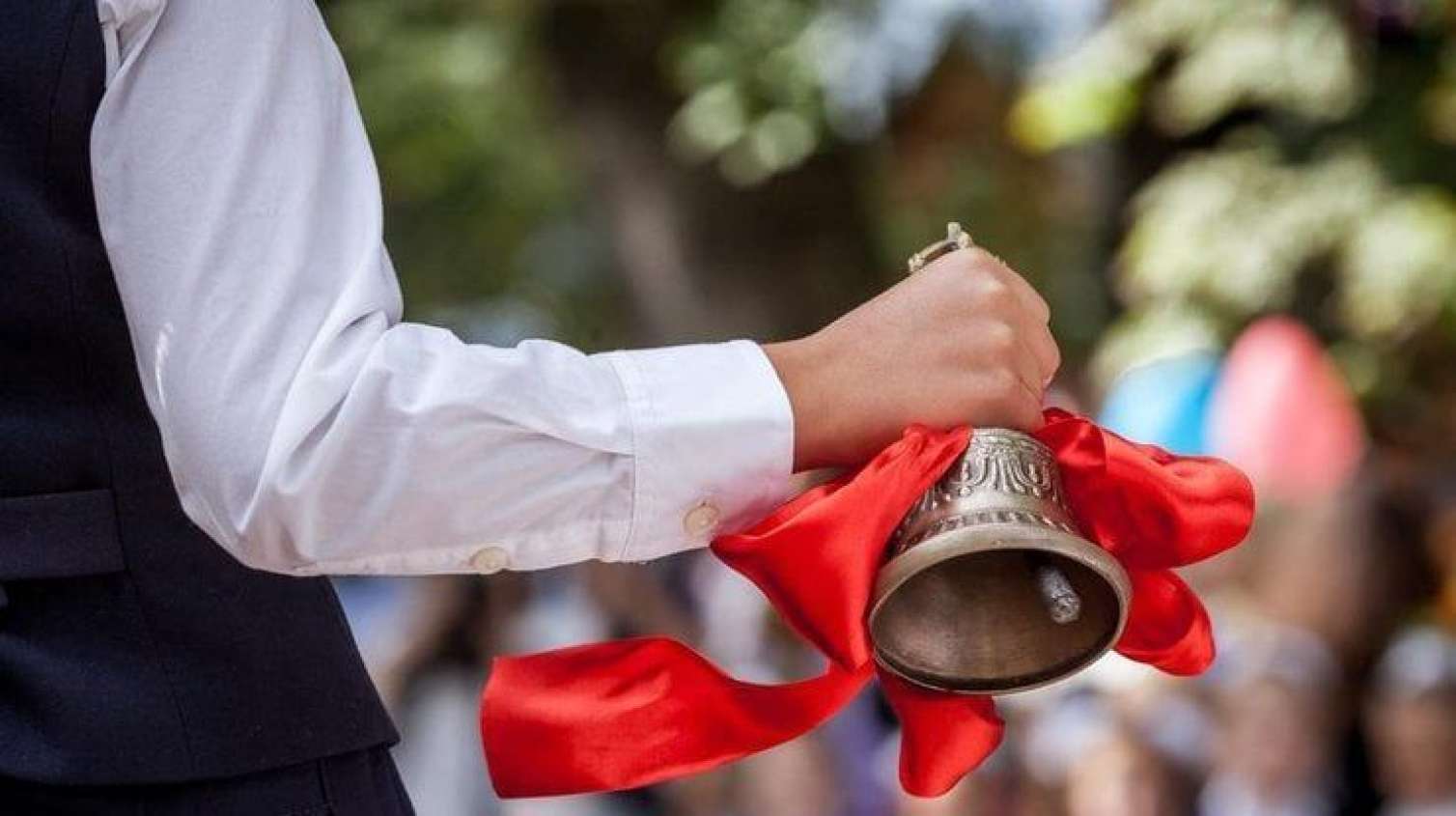 "Son zəng" geyimi ilə bağlı məktəblərə - TAPŞIRIQ 
