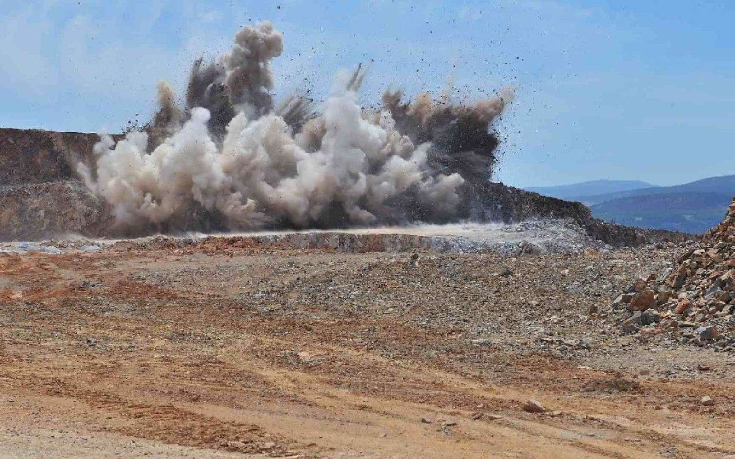 Azərbaycanda partlayış olacaq - Müdafiə Nazirliyindən XƏBƏRDARLIQ