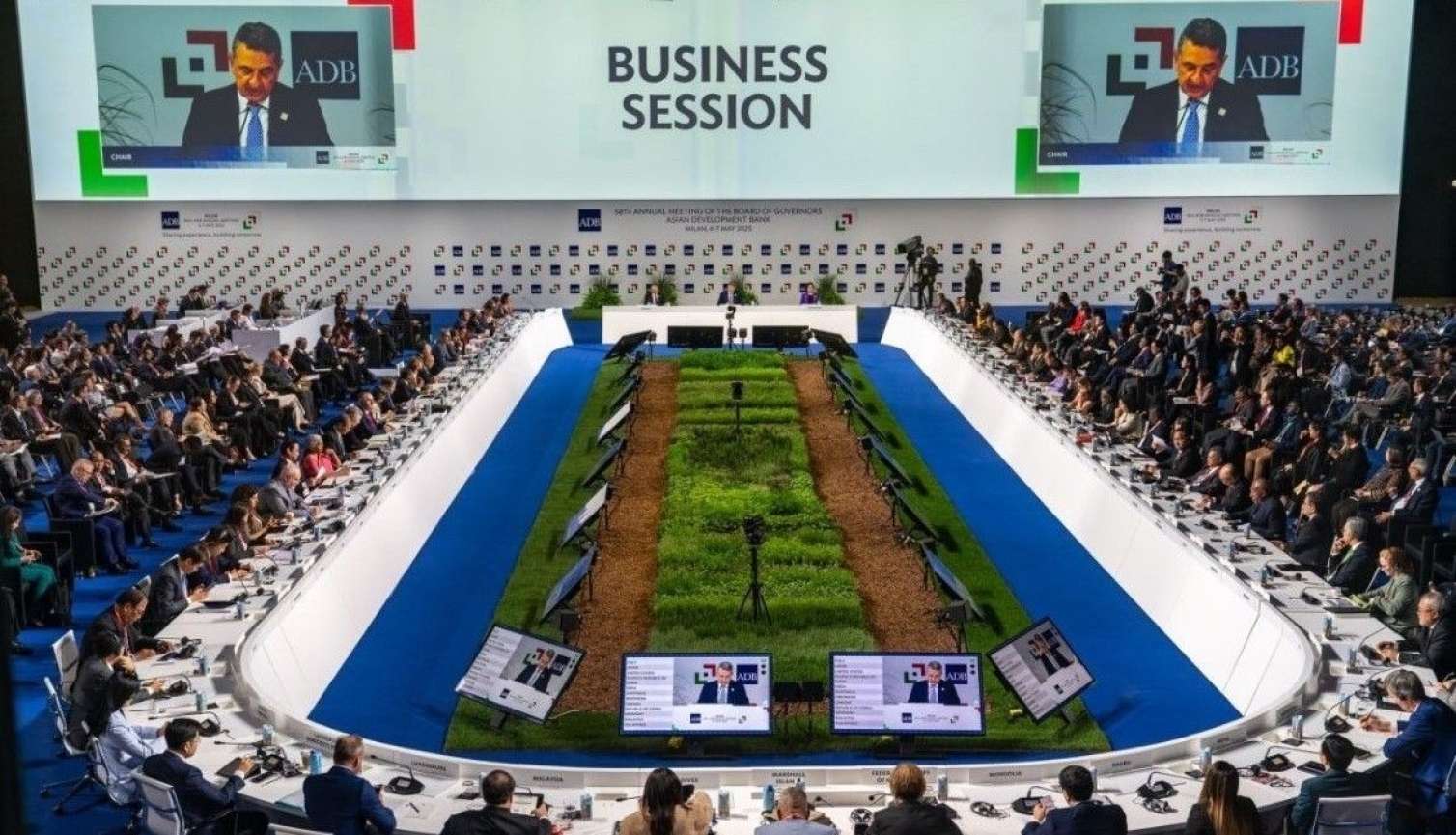 "Veysəloğlu"  Asiya İnkişaf Bankının 58-ci illik toplantısında iştirak etdi - FOTO 