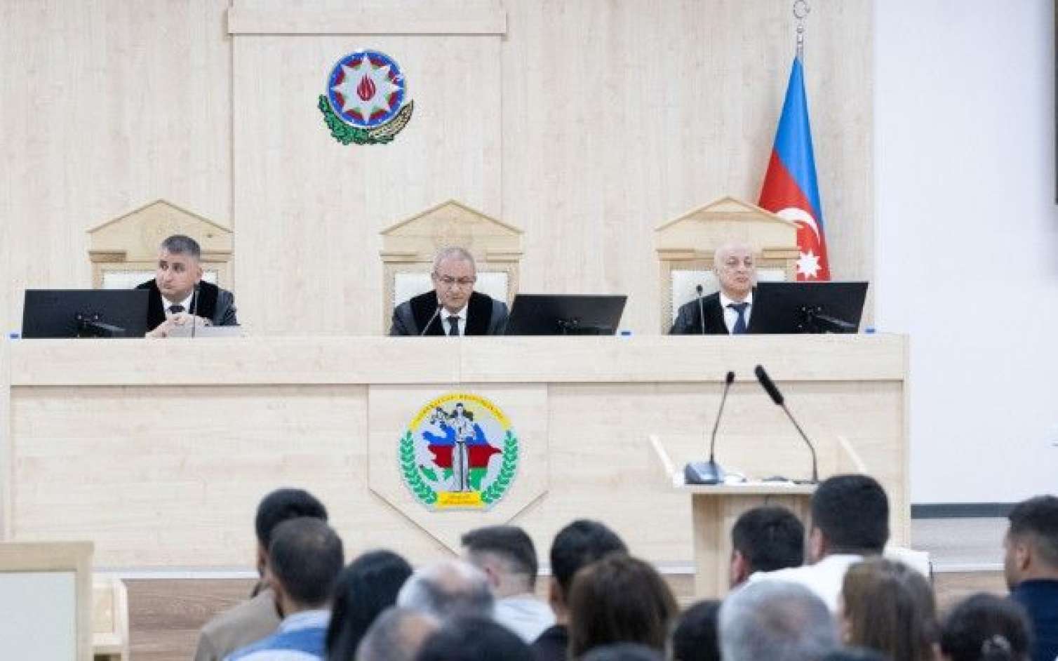 Vardanyanın məhkəməsində zərərçəkmiş şəxslərin ifadələri dinlənildi 