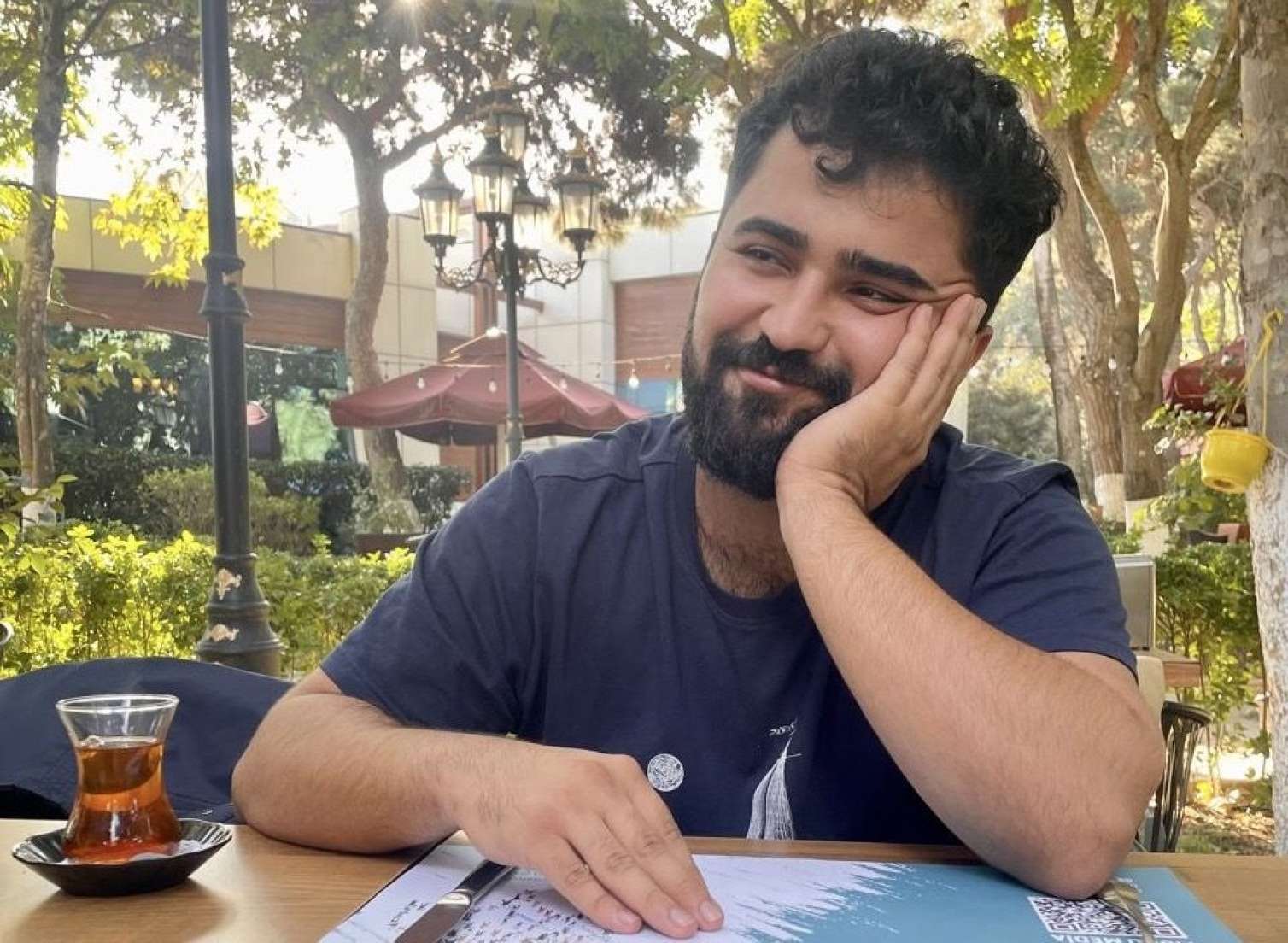 Mayamidə faciəvi şəkildə ölən Ceyhunun ailəsi:  "Xanımını xilas edəndə boğuldu" - VİDEO