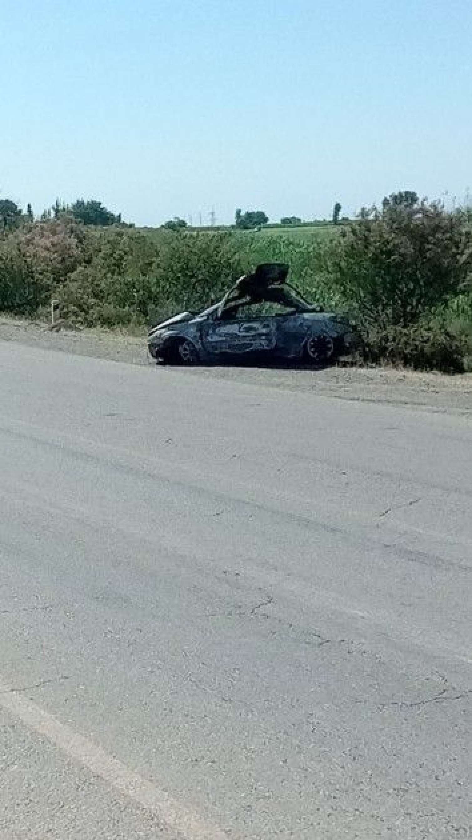 İmişlidə qəzaya uğrayan avtomobil yandı - FOTO