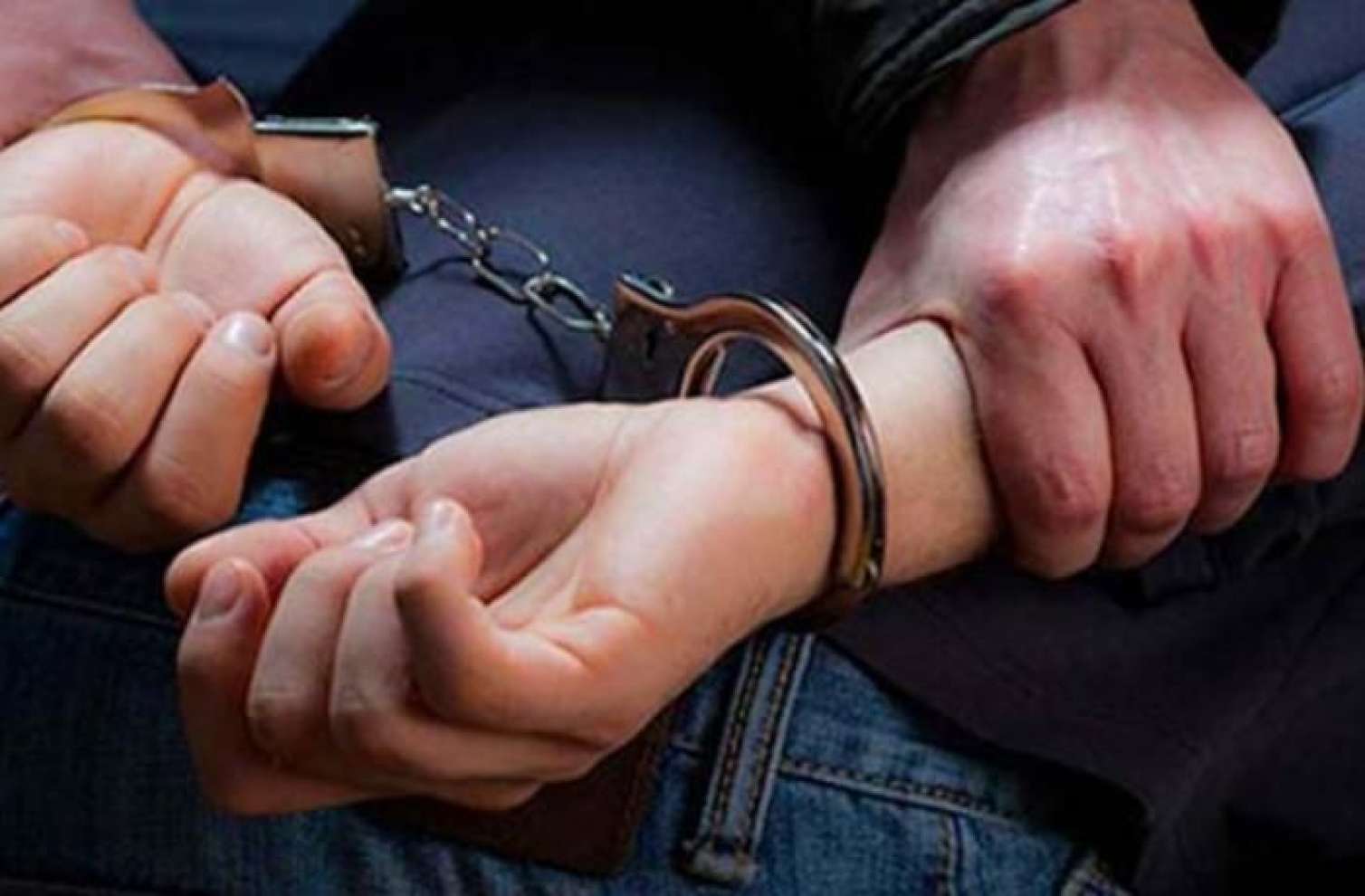 Bank kartından pul oğurlayan qadın tutuldu 