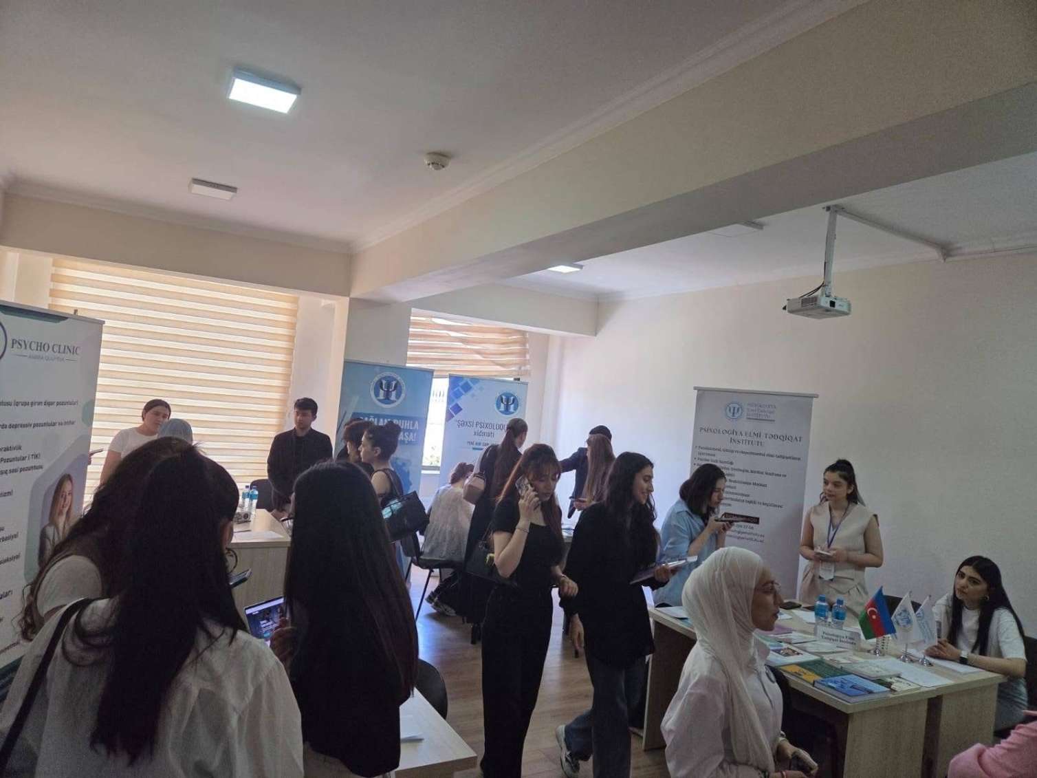Əmək Bazarı ilə Körpü: BakuPost əmək yarmarkasında iştirak etdi - FOTO